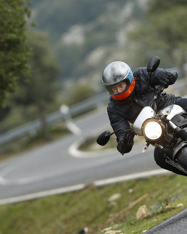 Yamaha XSR700 - Plastic Surgery