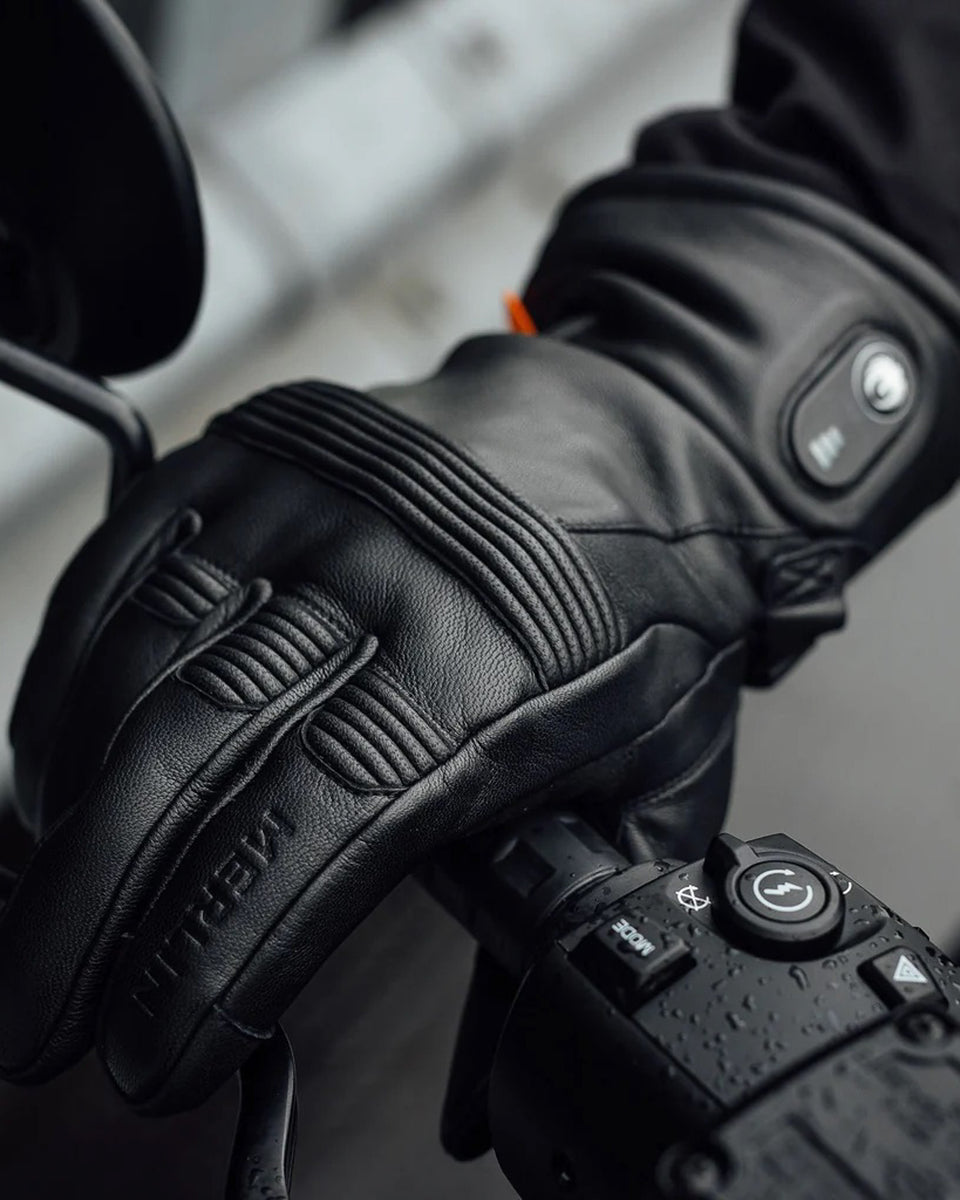 Merlin Minworth II D3O Heated Glove - Black worn by model showing details