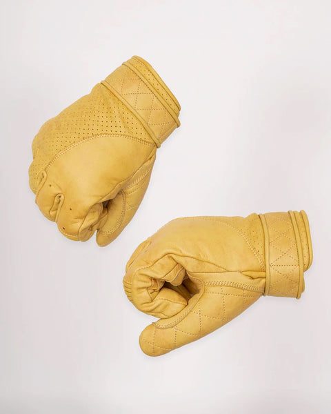 Goldtop Bobber leather motorcycle gloves tan studio image